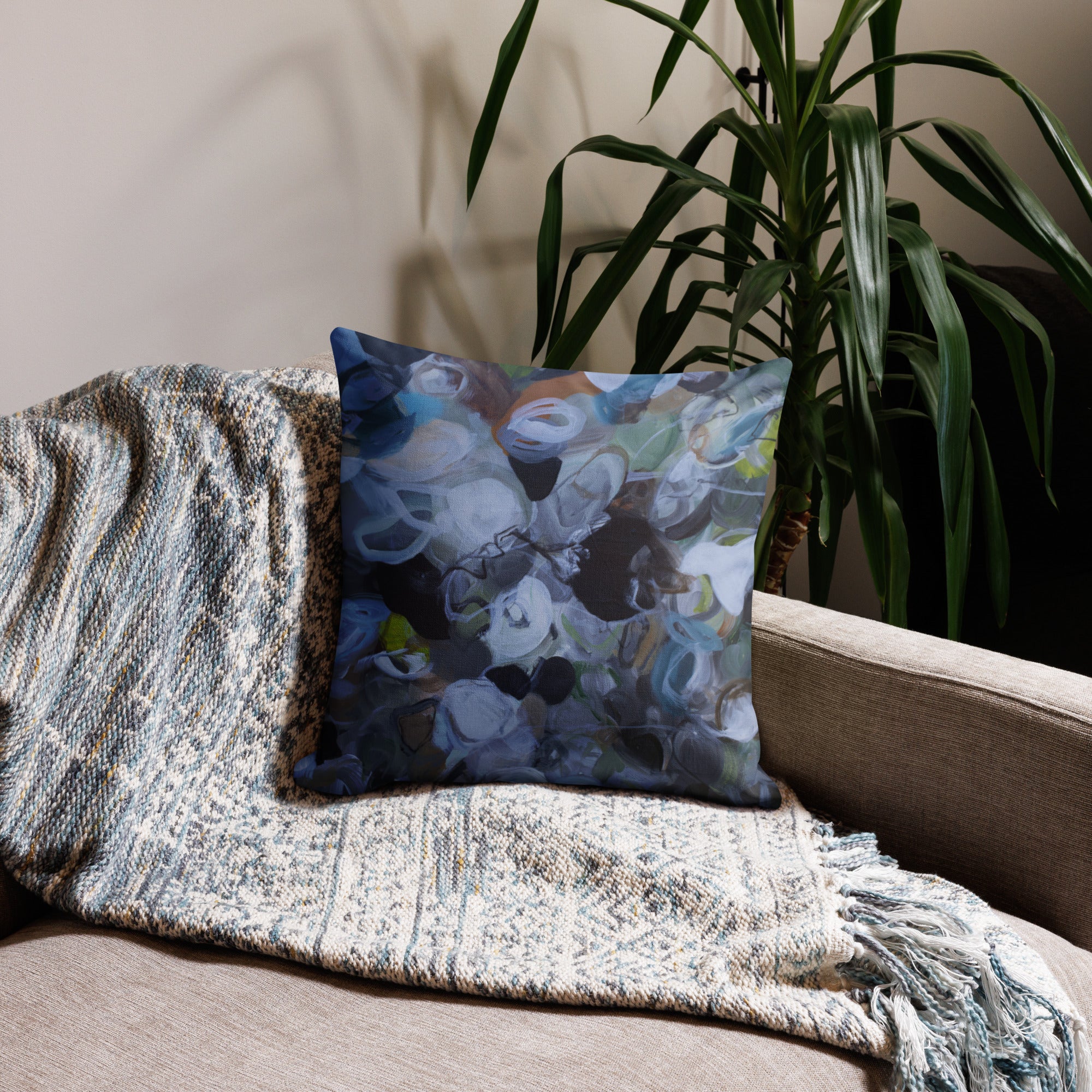 Noir Edit - Reversible Cushion