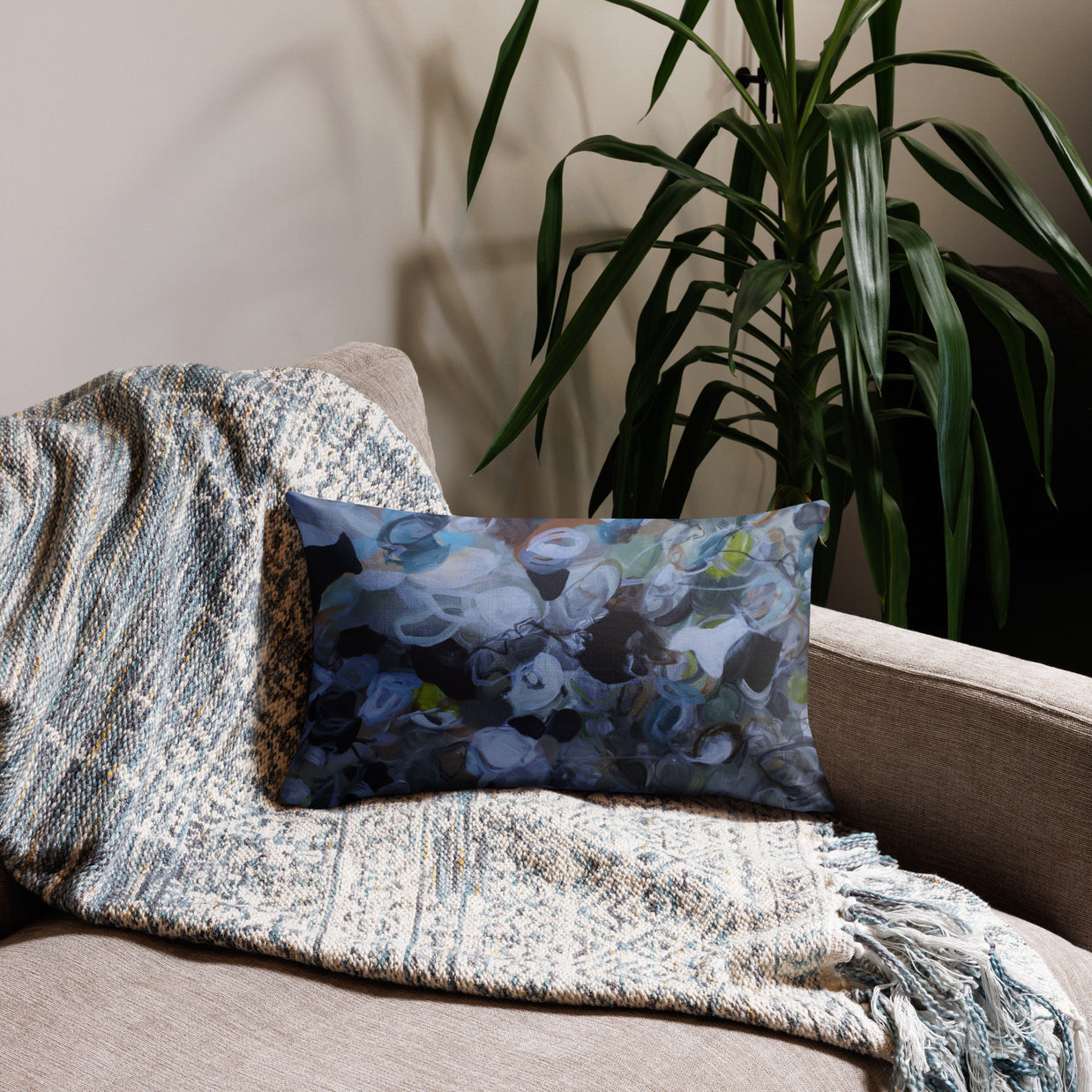 Noir Edit - Reversible Cushion