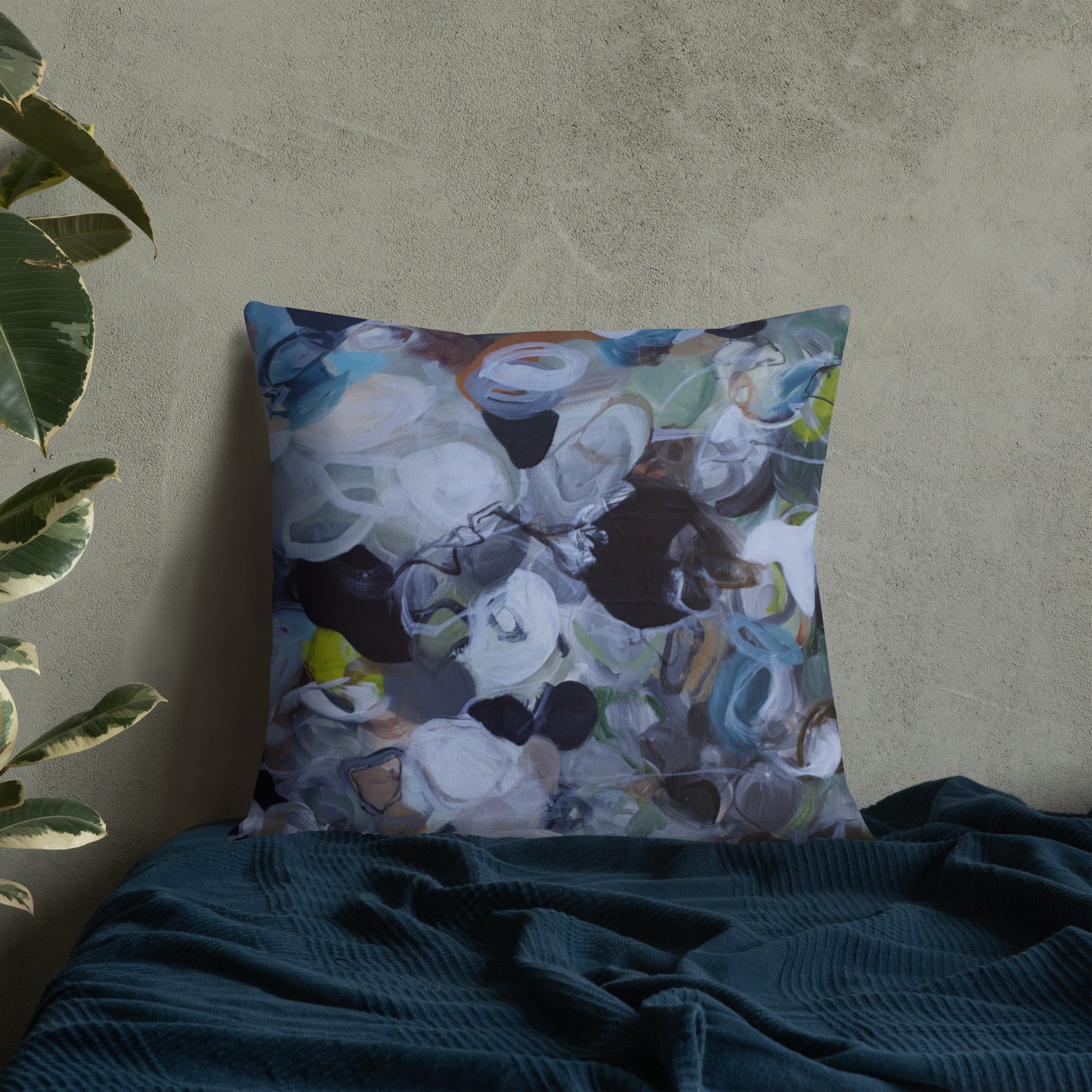 Noir Edit - Reversible Cushion
